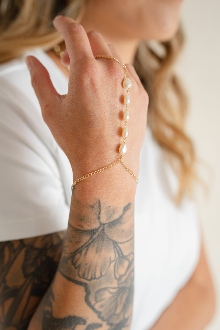 Baroque Pearl Hand Chain