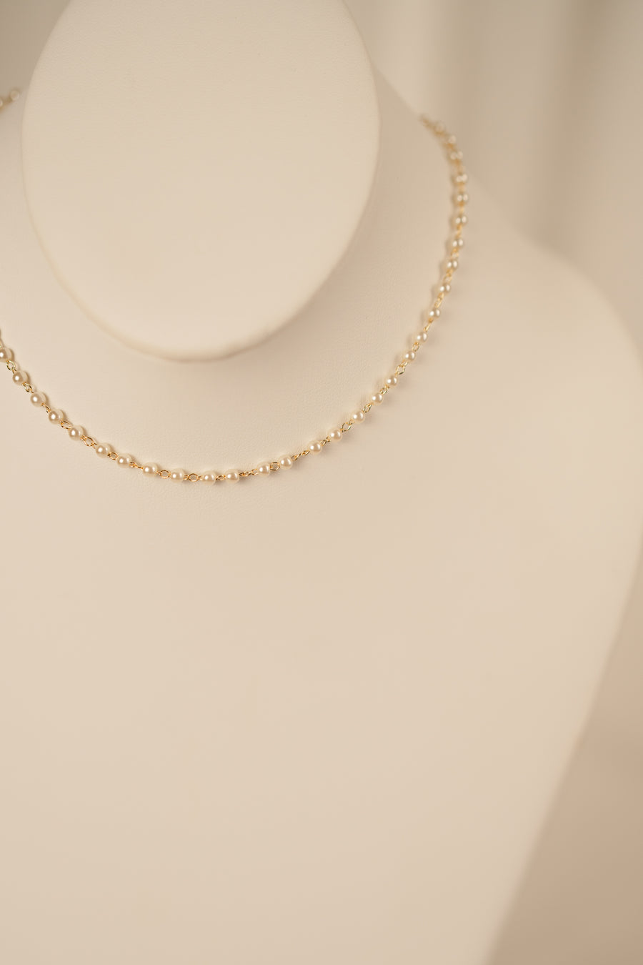 Lex Pearl Choker