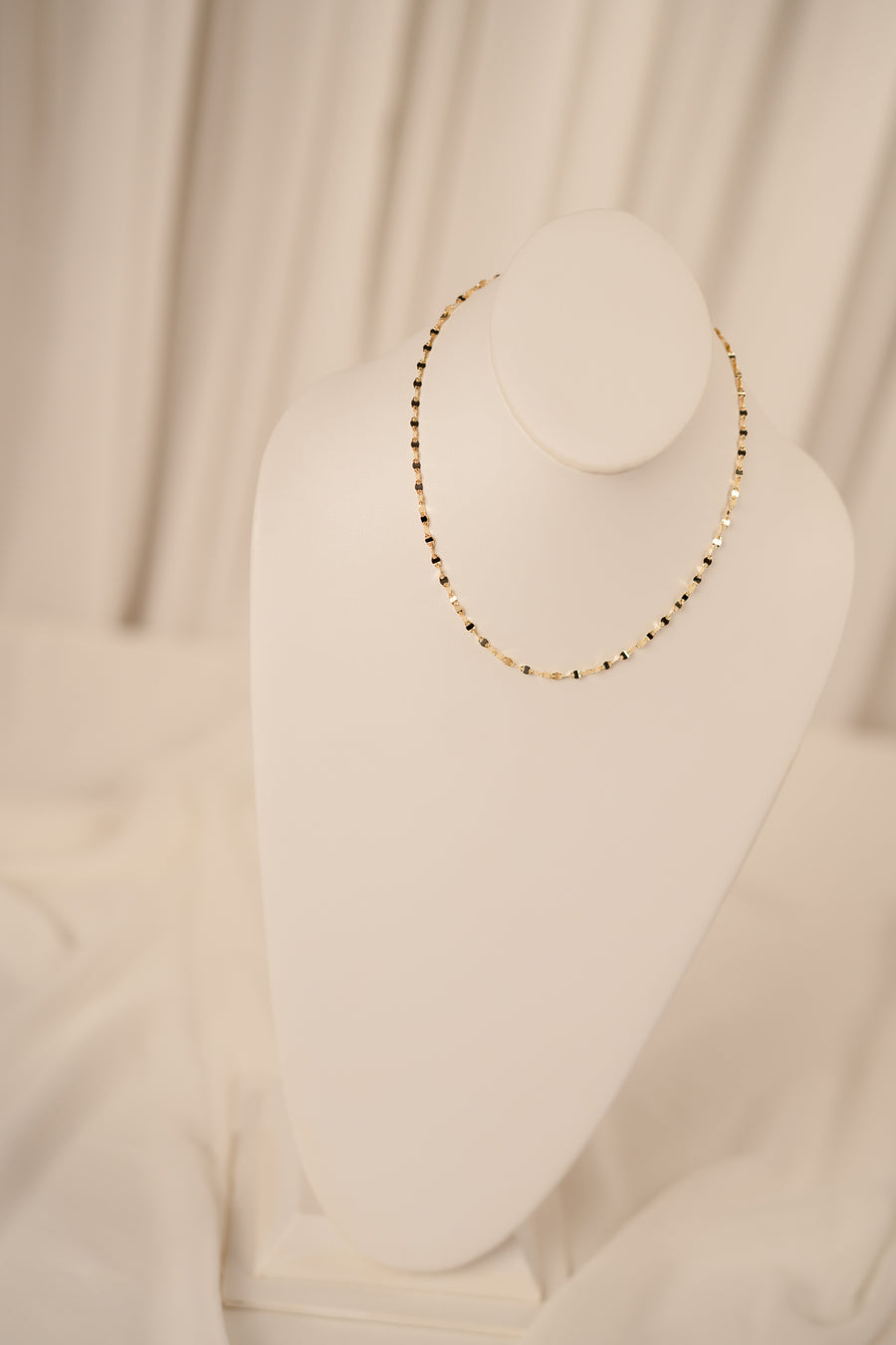 Twisted Sequin Chain